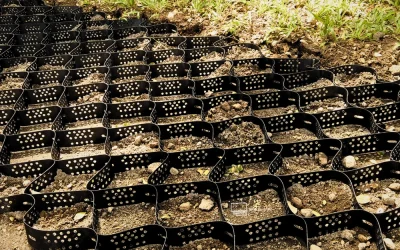 Drainage Cell vs Geocell: Memahami Perbedaan Fungsi dan Aplikasi di Proyek Konstruksi